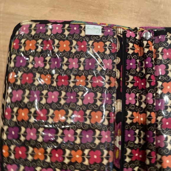 Vera Bradley Floral Paisley Berry Gold Maroon Accessory Makeup Foldover Snap Bag - Picture 3 of 8